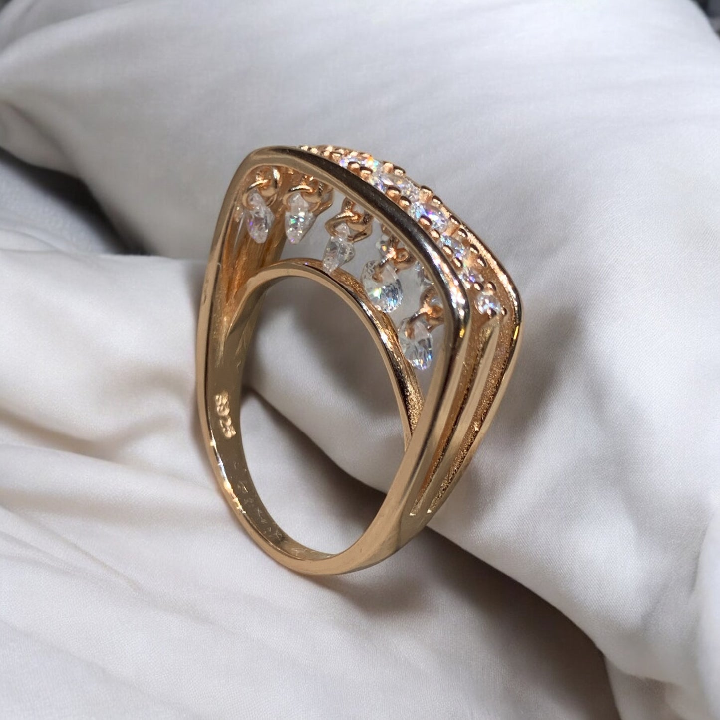 Hanging Diamonds Rose Gold Ring