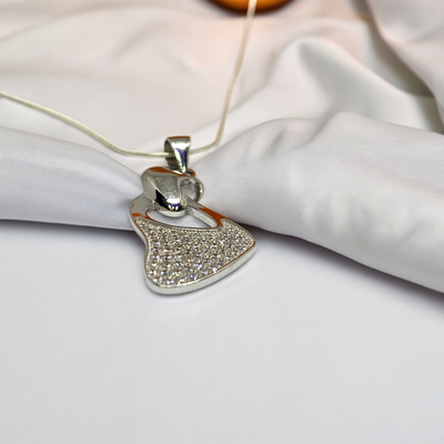 Neclaces & Pendants