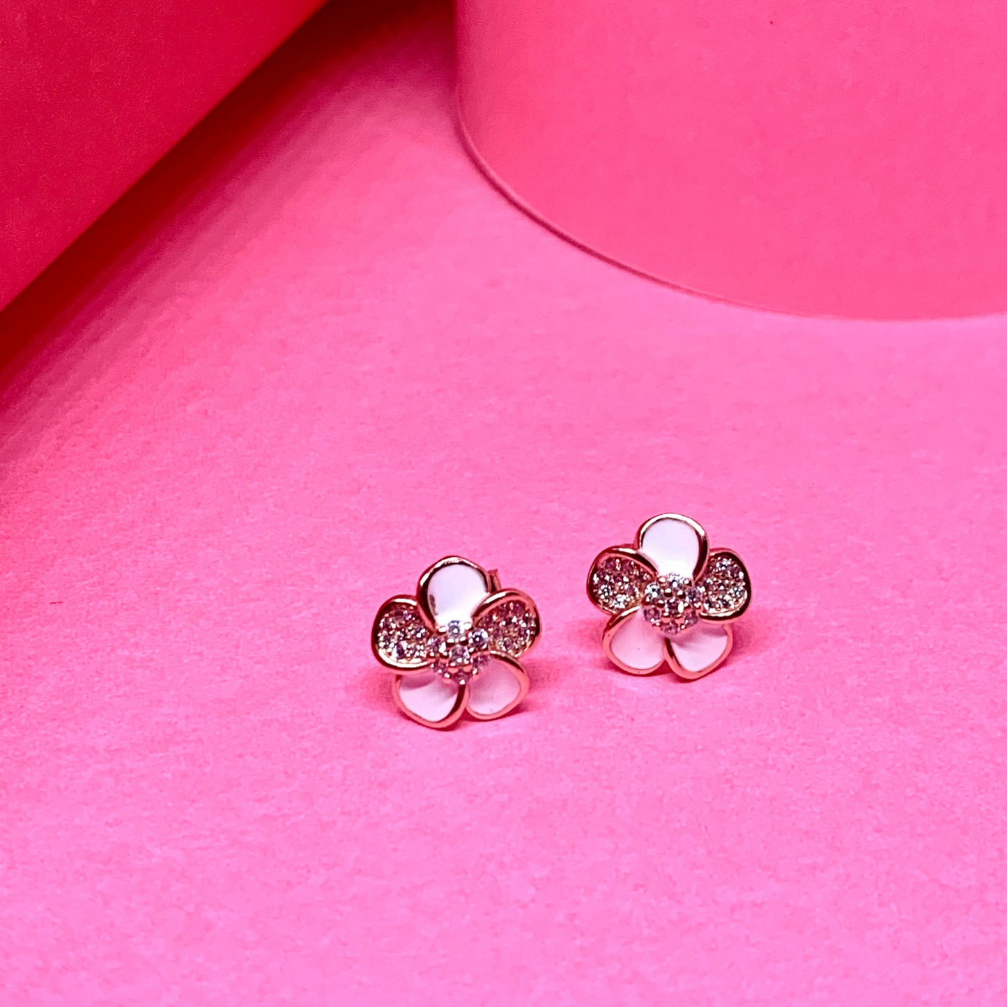 Flower White Enamel Cubic zircon Earrings