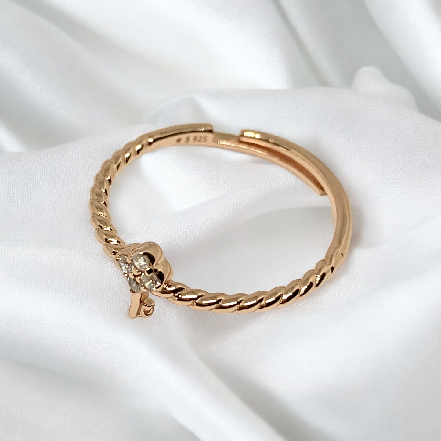 Key Charming Ring